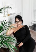 Аня — проститутка с большой грудью